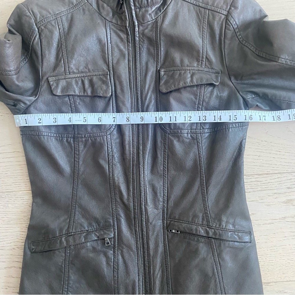 Danier Brown Leather Jacket XS Fitted Mock Neck Tailored EUC - Picture 8 of 9